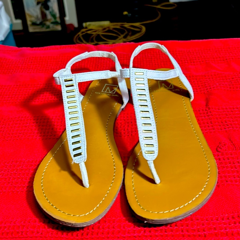 Women’s shoes